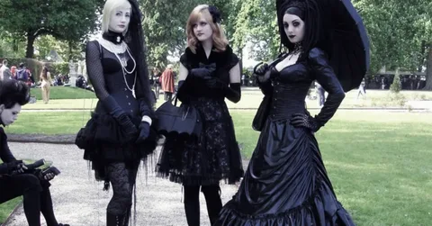 gothic fashion clothes